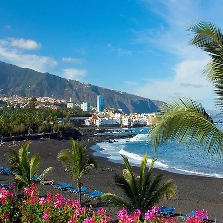 In Puerto Near Playa Jardin, Cleaning Included
